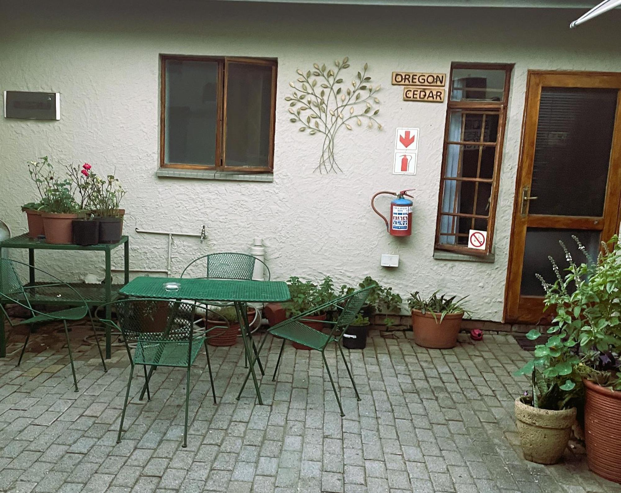 Celtis Lane Guest House Boksburg Ngoại thất bức ảnh