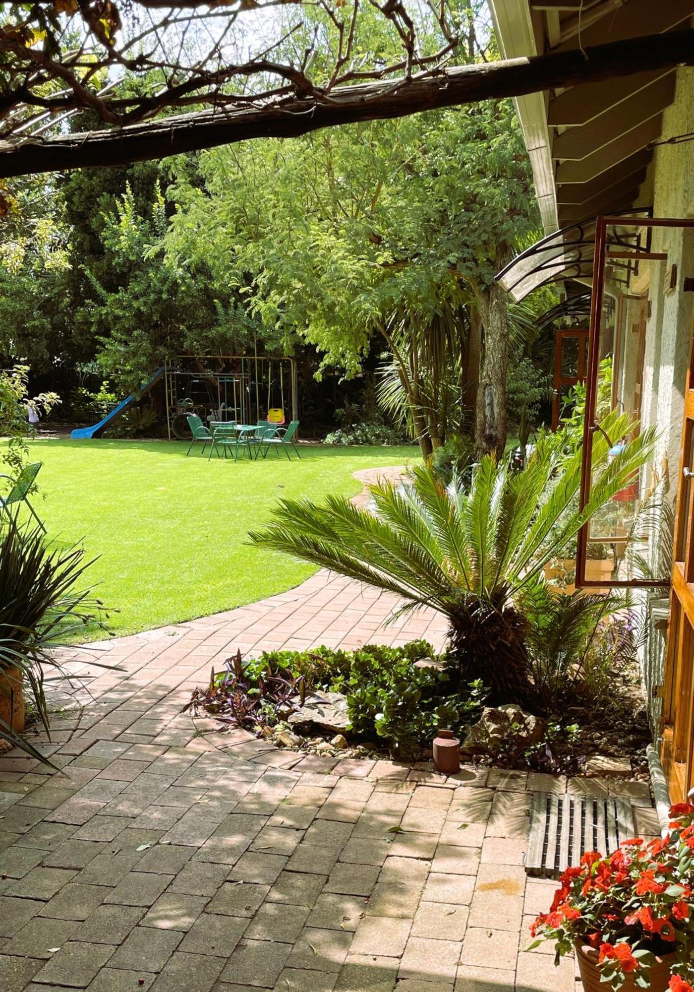 Celtis Lane Guest House Boksburg Ngoại thất bức ảnh