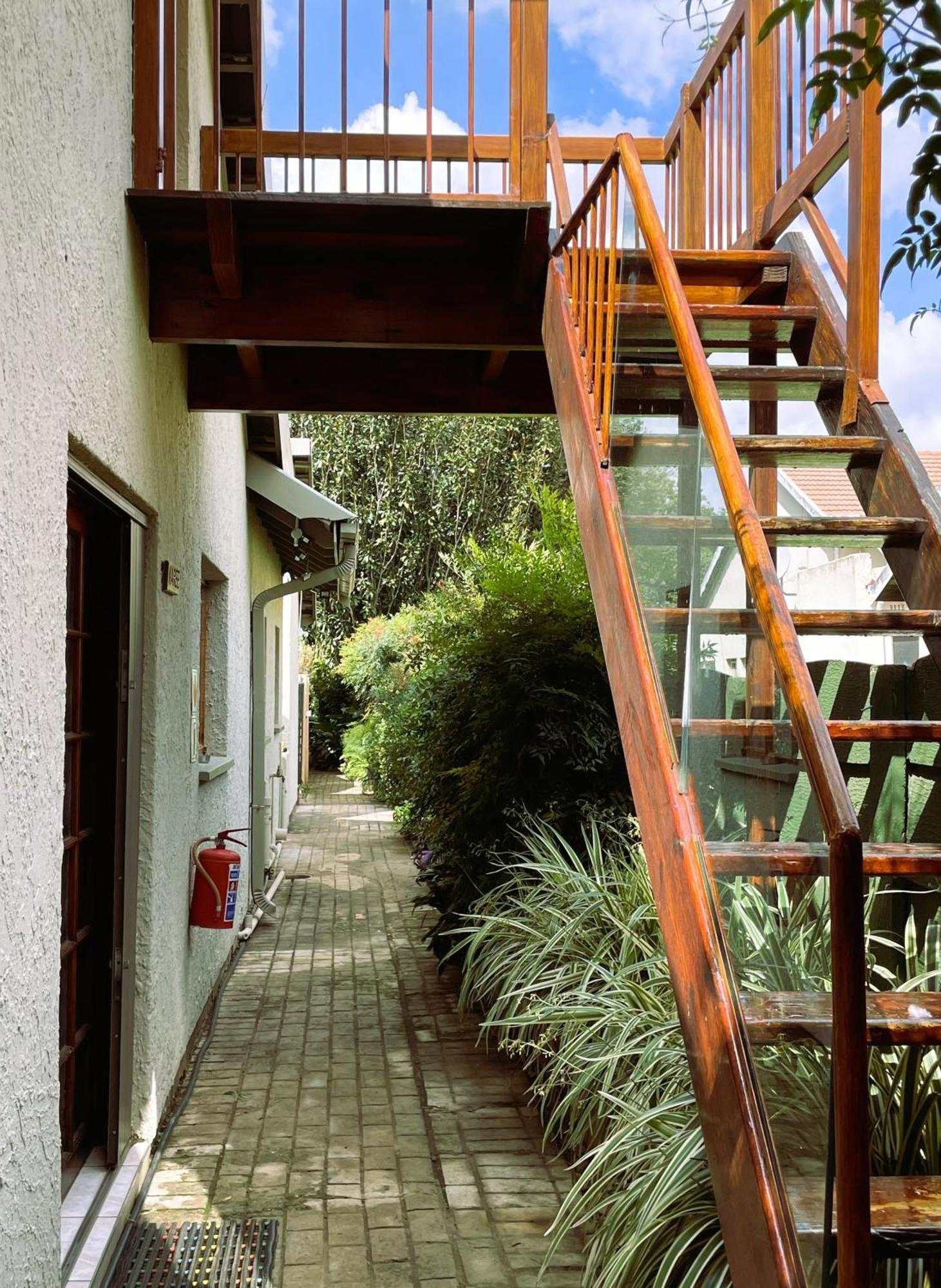 Celtis Lane Guest House Boksburg Ngoại thất bức ảnh