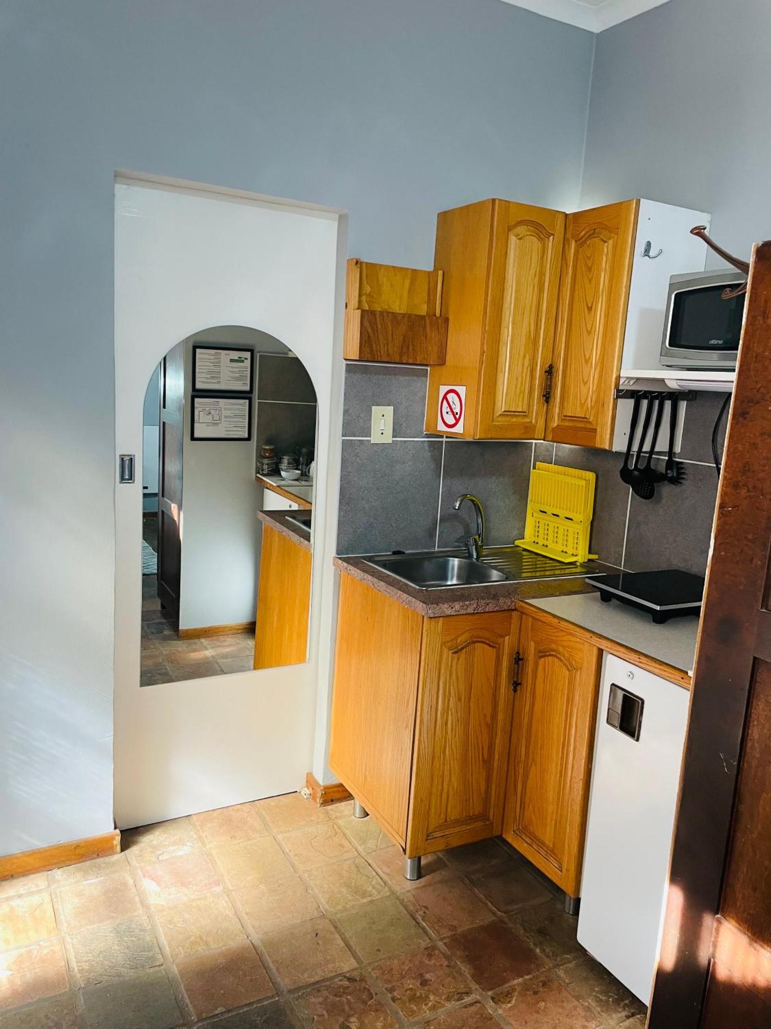 Celtis Lane Guest House Boksburg Ngoại thất bức ảnh