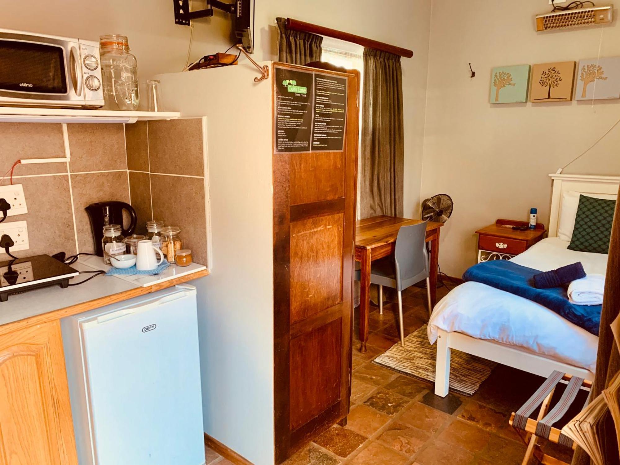 Celtis Lane Guest House Boksburg Ngoại thất bức ảnh