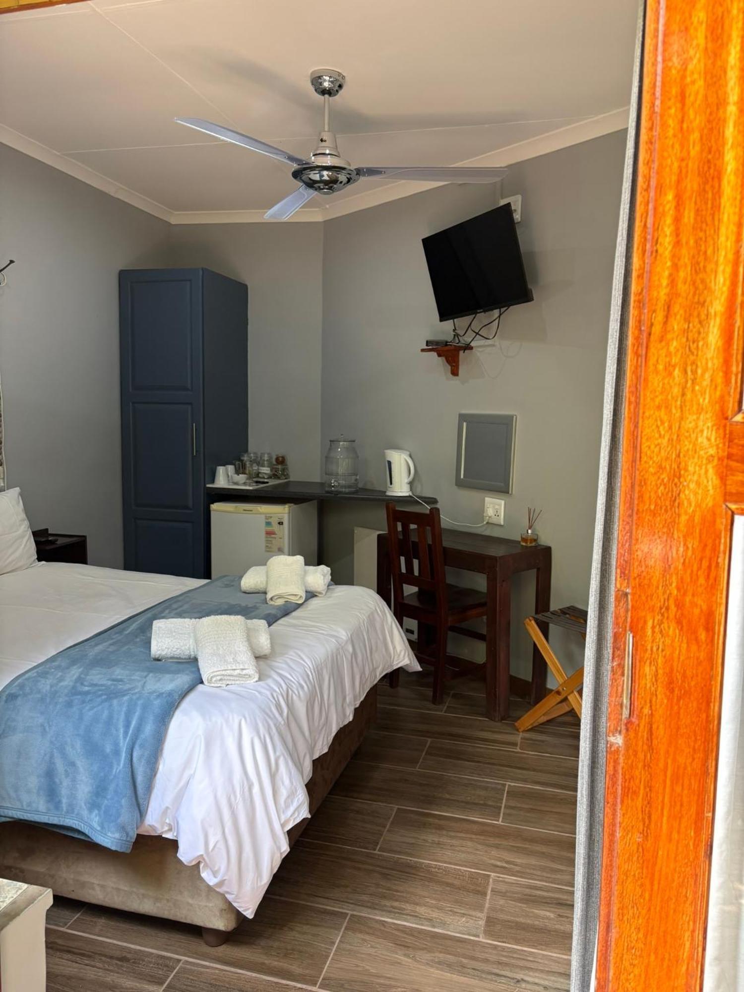 Celtis Lane Guest House Boksburg Ngoại thất bức ảnh