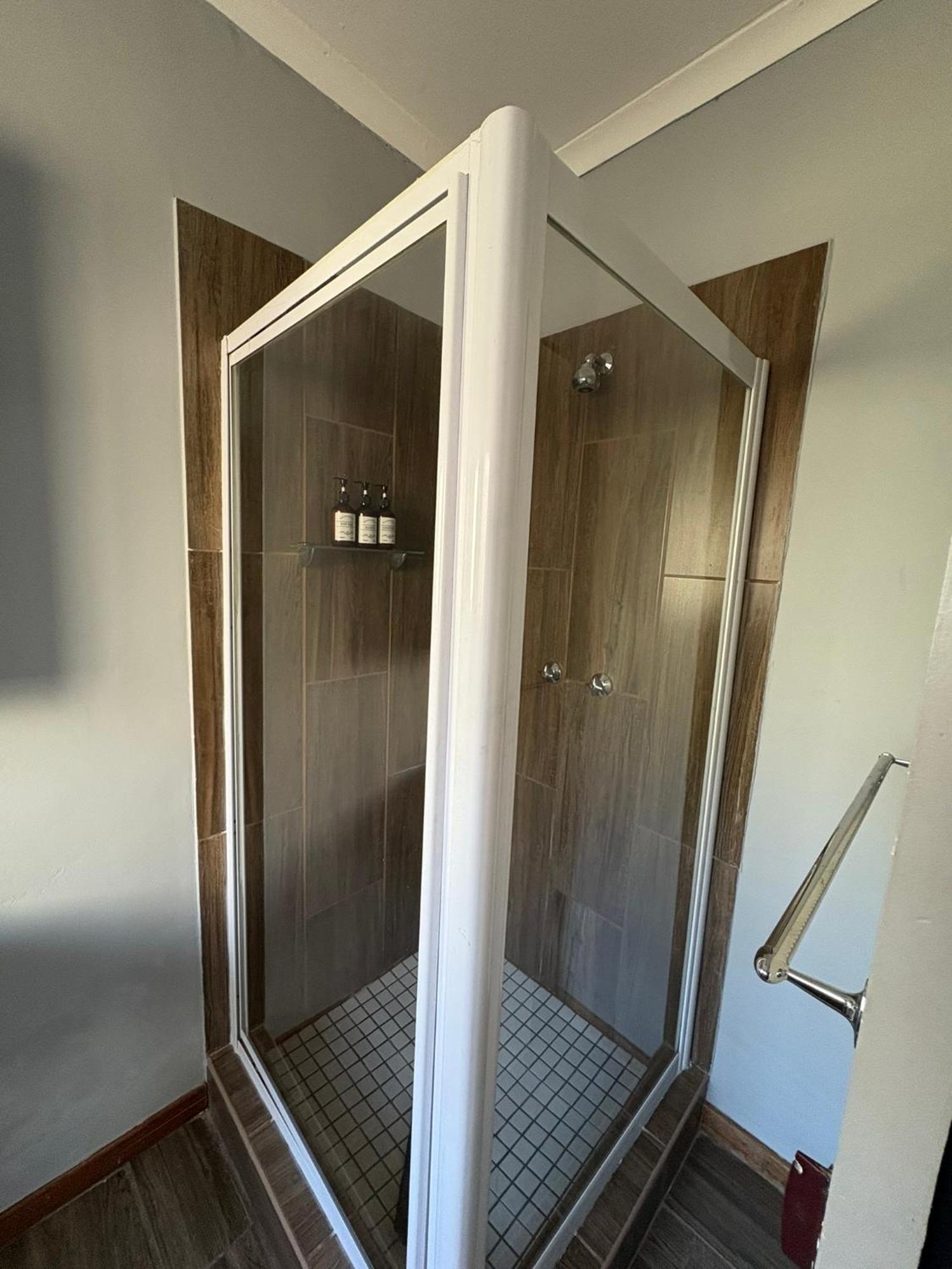 Celtis Lane Guest House Boksburg Ngoại thất bức ảnh