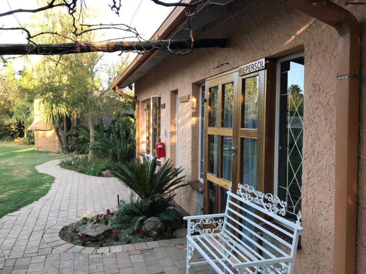 Celtis Lane Guest House Boksburg Ngoại thất bức ảnh